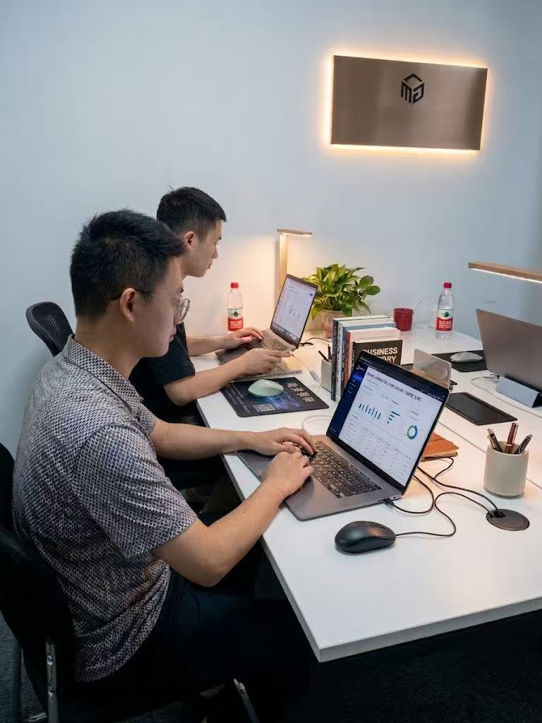 极智观澜投手部门工作场景